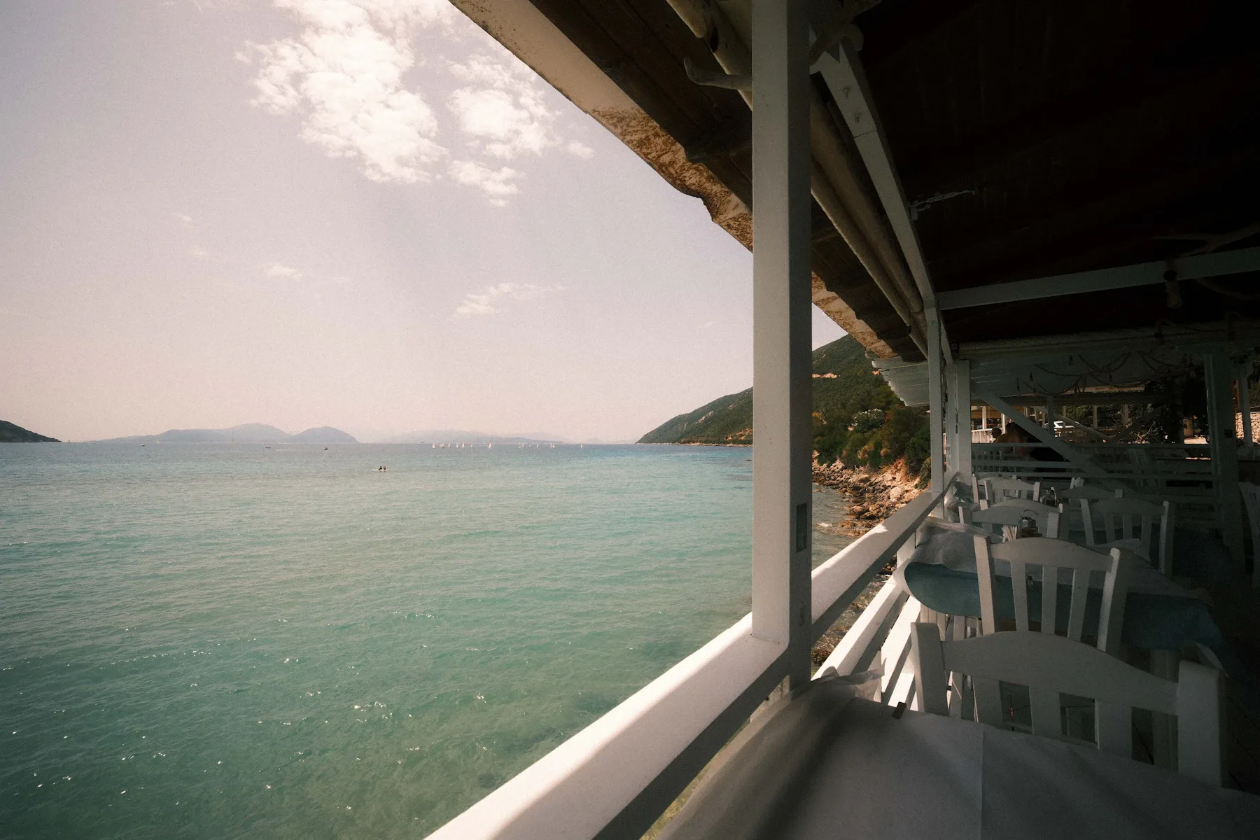 Kaynağı belirtilen coast stok fotoğrafı